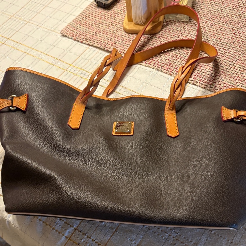 Elegant Black Leather Tote Bag